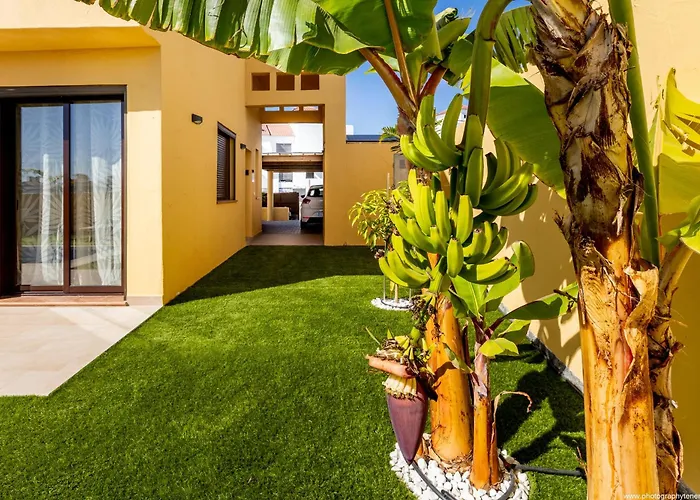 With 4 Bedrooms And Private Heated Pool Villa *