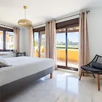 Villa With 4 Bedrooms And Private Heated Pool