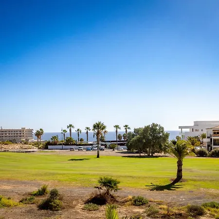 With 4 Bedrooms And Private Heated Pool * San Miguel de Abona