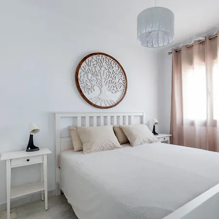 Вилла With 4 Bedrooms And Private Heated Pool