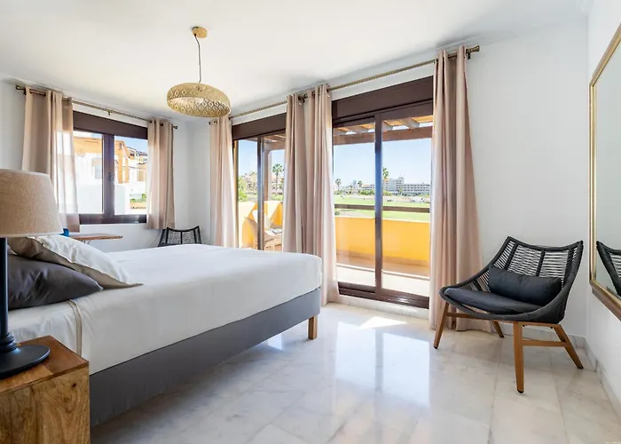 Βίλα With 4 Bedrooms And Private Heated Pool