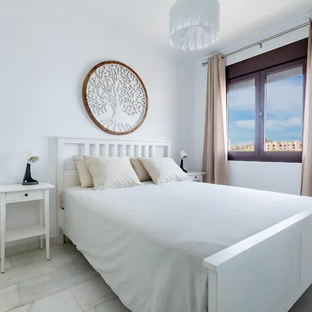 With 4 Bedrooms And Private Heated Pool Вилла