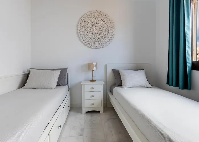 With 4 Bedrooms And Private Heated Pool * San Miguel de Abona