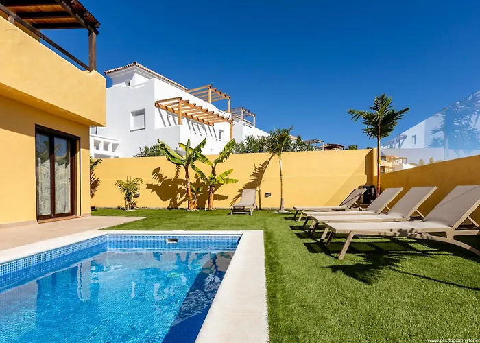 Villa With 4 Bedrooms And Private Heated Pool San Miguel de Abona
