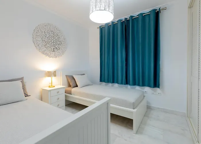 With 4 Bedrooms And Private Heated Pool * San Miguel de Abona